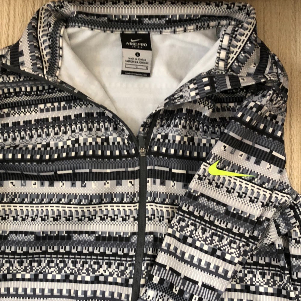 Women’s Nike Pro Dri-Fit